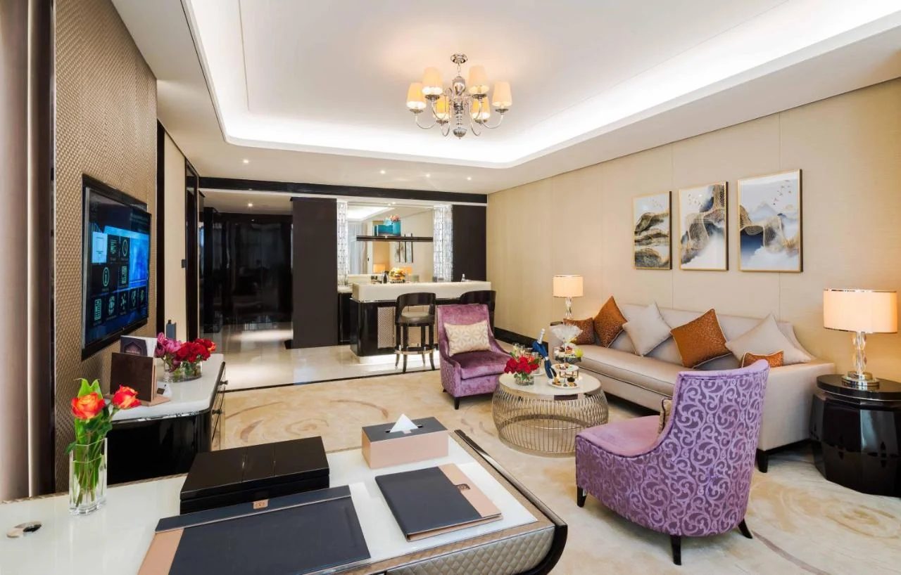 Narcissus Al Hamra Hotel